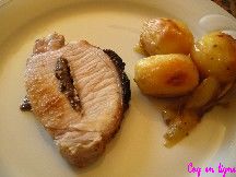 Rti (filet) de porc aux pruneaux dAgen et pommes de terre  la graisse de canard
